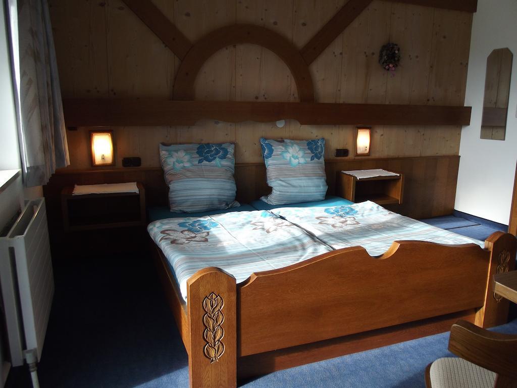 Haus Margit Apartman Kössen Szoba fotó
